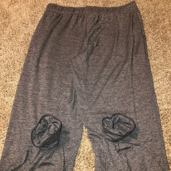 Women under armour size m black and grey jogger sweatpants - Picture 2 of 3